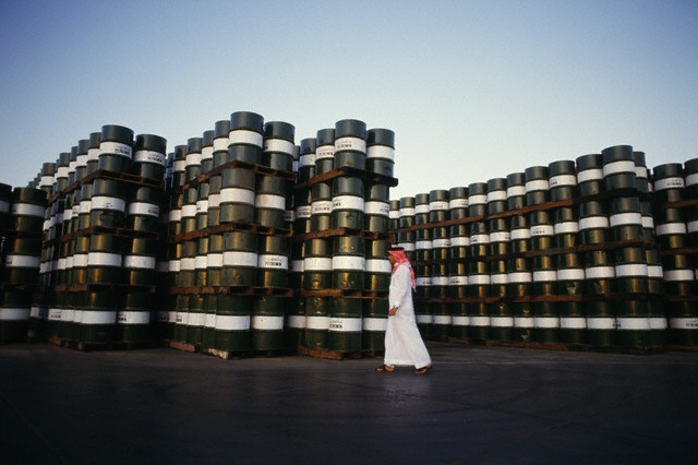 تصویر از طی چهل سال مصرف نفت خاورمیانه ۶.۳ برابر شد