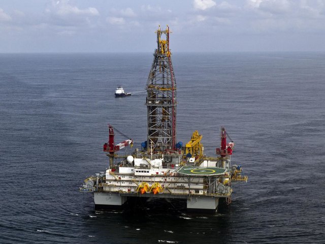 تصویر از فرانسه به اکتشاف نفت و گاز پایان می‌دهد