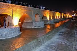 تصویر از حل مشکل زاینده‌رود و گاوخونی با طرح ۹ ماده‌ای