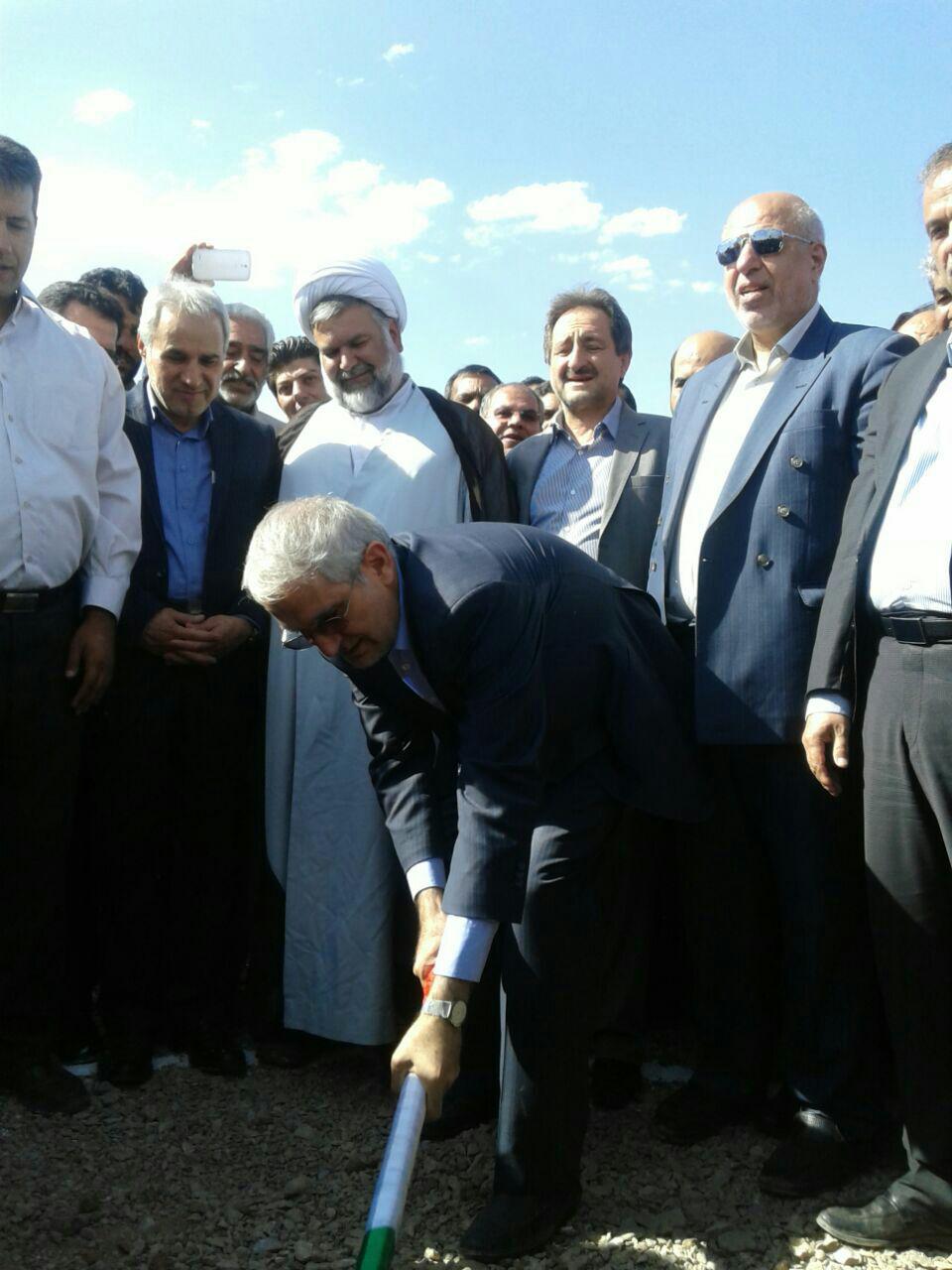 تصویر از آغاز عملیات اجرایی نیروگاه سیکل ترکیبی زرند