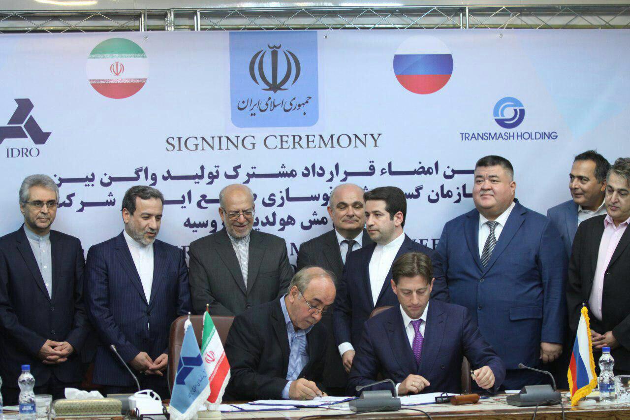 تصویر از ایران و روسیه توافقنامه ریلی امضا کردند