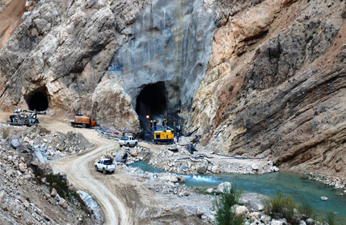 تصویر از کوهرنگ۳ نباید مجوز می‌گرفت