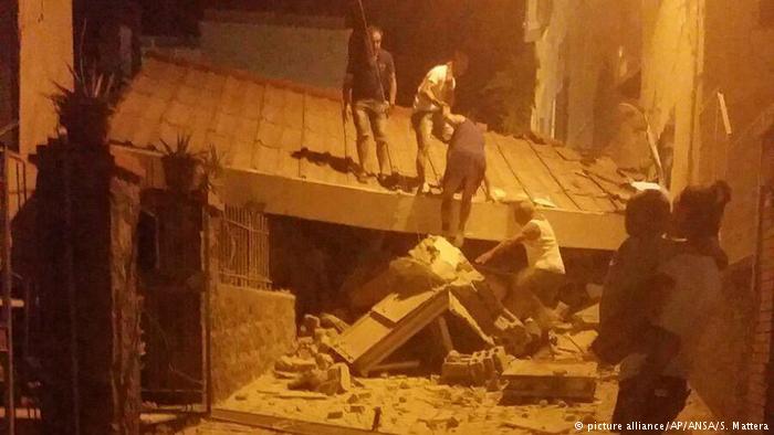 تصویر از دو کشته بر اثر زلزله در جزیره ایتالیایی ایسکیا