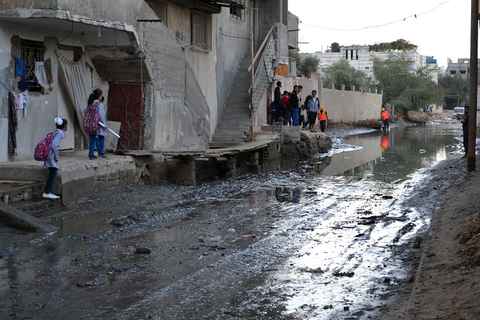 تصویر از هشدار نسبت به بحران برق و فاضلاب در غزه