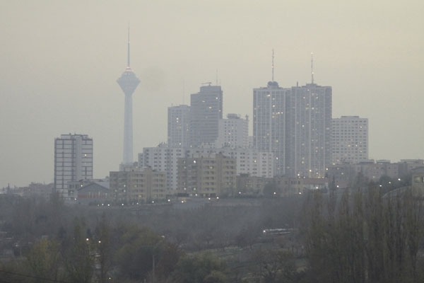 تصویر از آلودگی هوای تهران و بازیگران آن