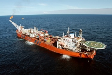 تصویر از ورود اولین کشتی FPSO ایران به خلیج‌فارس