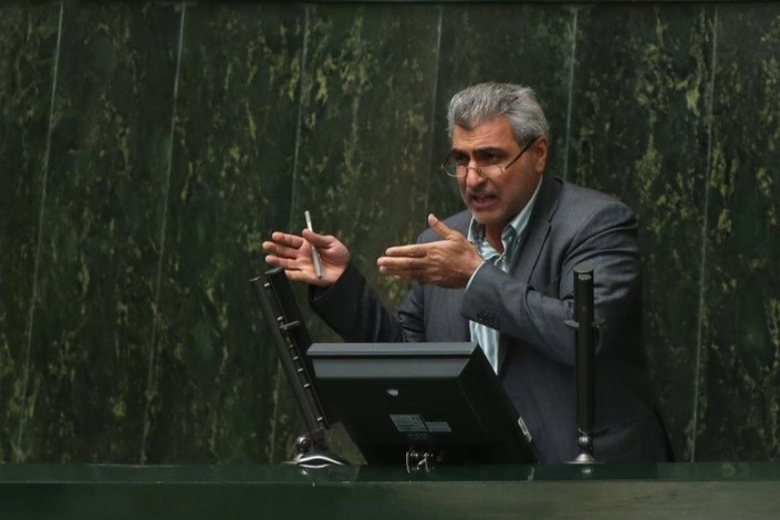 تصویر از واردات 120 هزار تن لوله توسط وزارت نفت