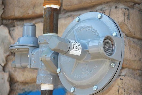 تصویر از گاز مناطق جوانرود، قصرشیرین و ثلاث باباجانی وصل شد