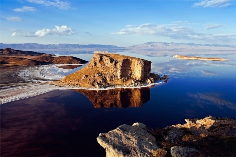 تصویر از عمق ۶۰ درصد دریاچه ارومیه کمتر از ۶۰ سانت است