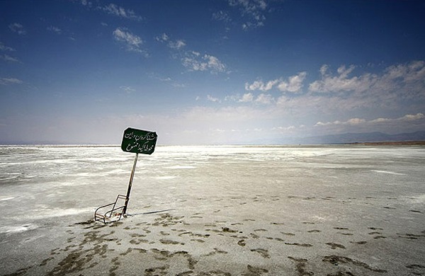 تصویر از نشست ویژه برای بودجه دریاچه ارومیه