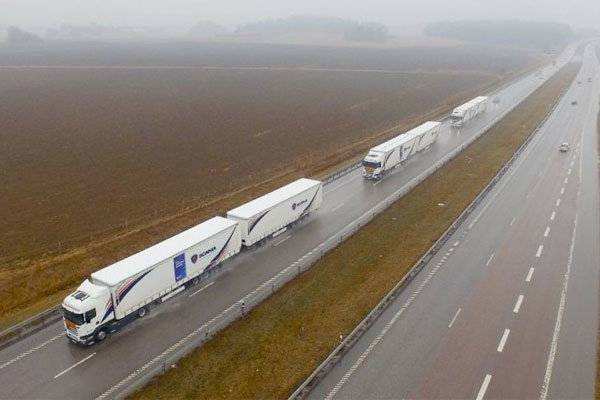 تصویر از کامیون نیمه‌خودران برقی شهریور می‌آید