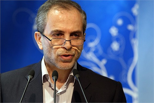 تصویر از سکوت آقای معاون می‌شکند؟