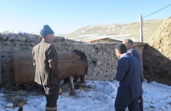 تصویر از ذخیره سازی و تامین سوخت مناطق صعب العبور زنجان