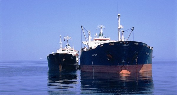 تصویر از آمادگی ایران برای سوخت‌رسانی به کشتی‌های قطری