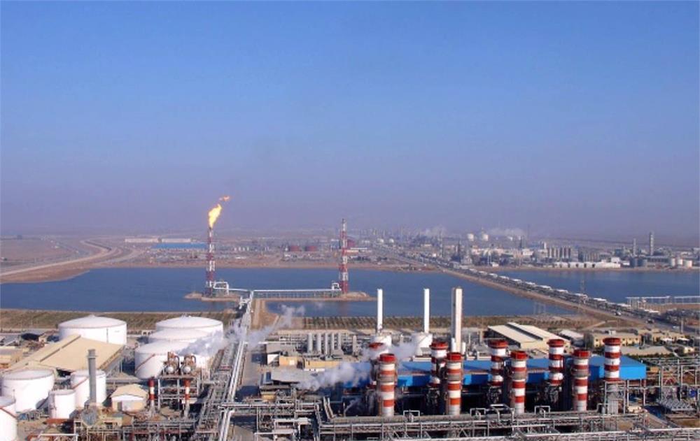 تصویر از پتروشیمی ها حتی یک دلار هم وارد بازار نکردند