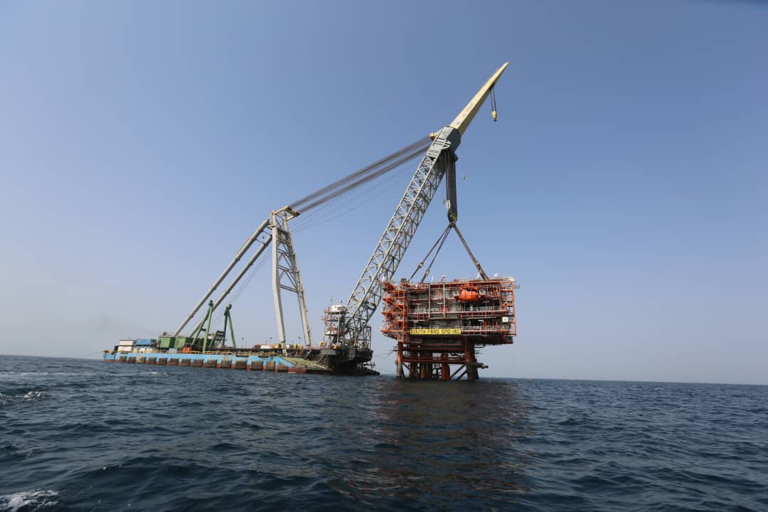 تصویر از دومین سکوی فاز 14 پارس جنوبی با موفقیت نصب شد