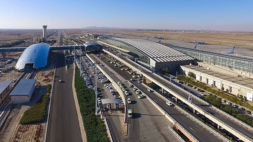 تصویر از فرودگاه امام با اسنپ و تپسی به توافق نرسید