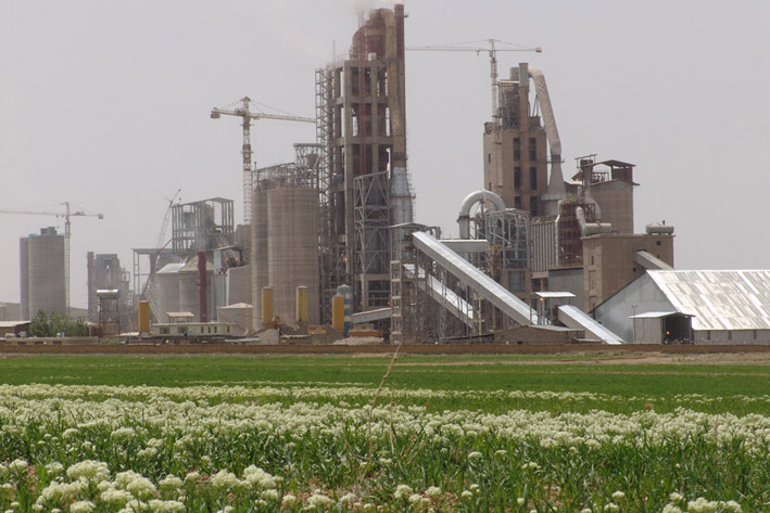 تصویر از خط 4کارخانه سیمان تهران در فهرست آلاینده‌های هوا