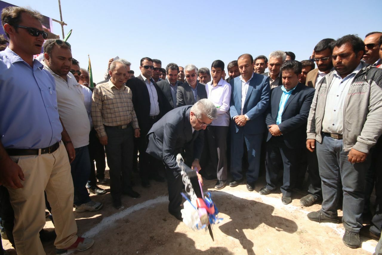 تصویر از آغاز عملیات سیستم فاضلاب داراب