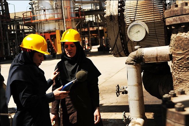 تصویر از زنان نفت 9درصد مردان مردان نفتی با ابلاغیه وزیر همراه شوند