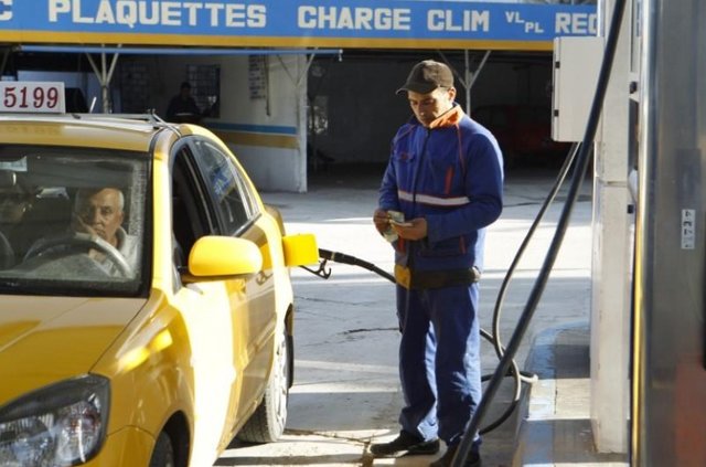 تصویر از افزایش سه درصدی قیمت بنزین در تونس