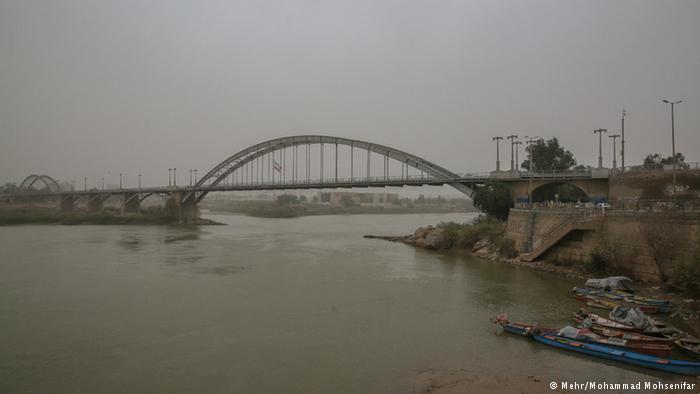 تصویر از درخواست از روحانی برای توقف پروژه‌های انتقال آب از خوزستان