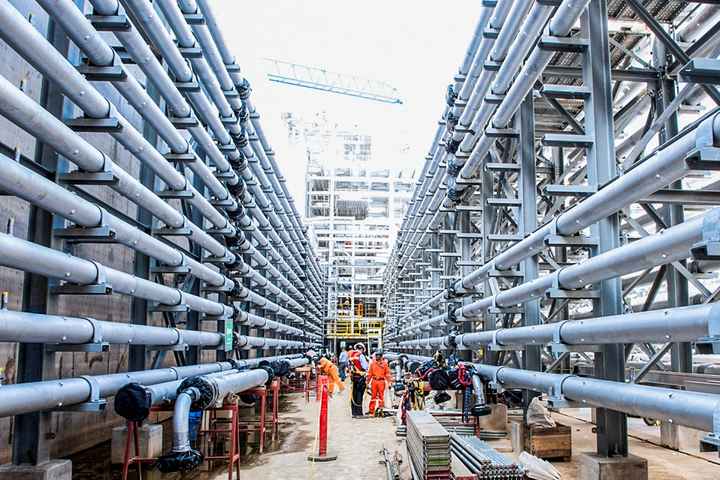 تصویر از افتتاح مجتمع جدید تولید پلی اتیلن سنگین لیوندل باسل