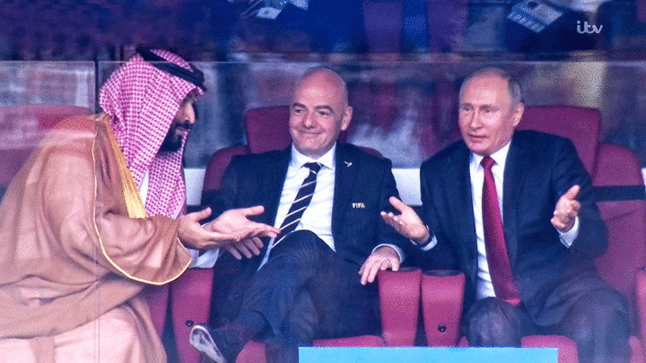 تصویر از رقابت در زمین فوتبال، همکاری در بازار نفت