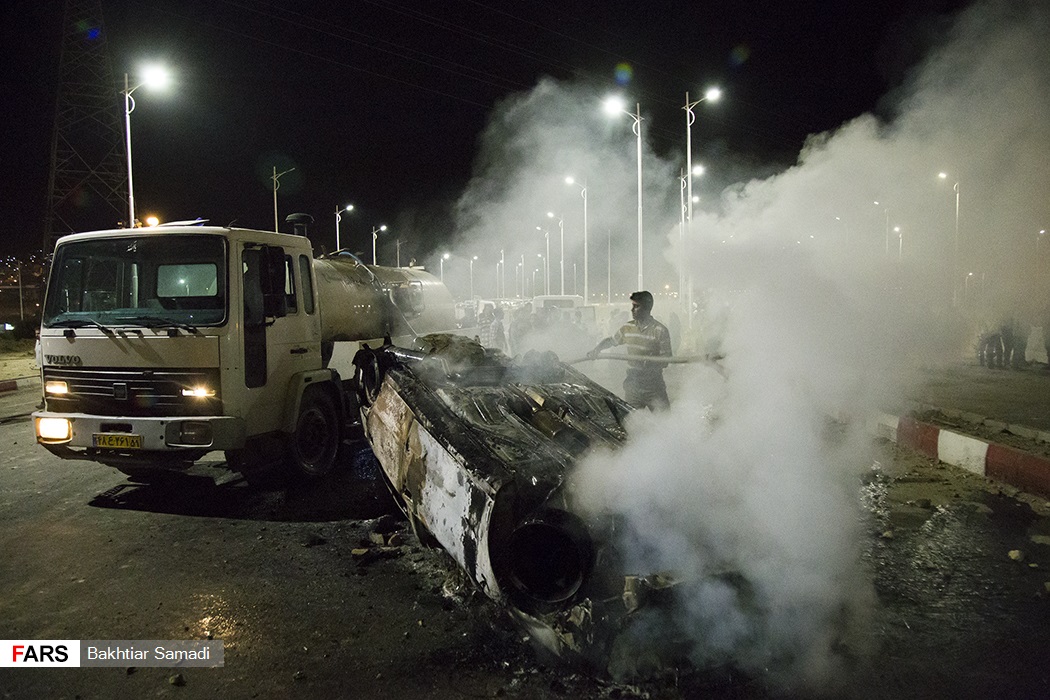 تصویر از 15 کشته در تصادف تانکر سوخت با اتوبوس مسافربری