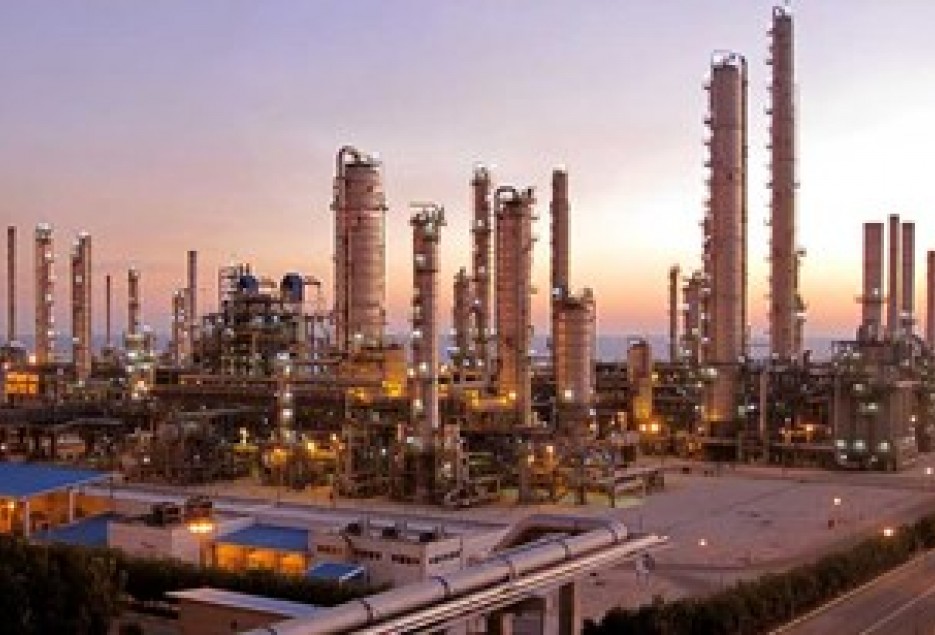 تصویر از کم آبی؛ دلیل کوچ پتروشیمی‌ها به سواحل جنوبی