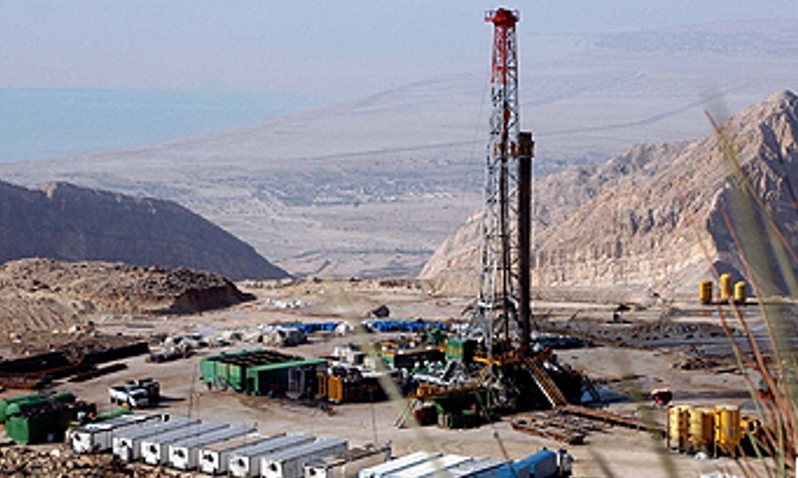 تصویر از تولید روزانه نفت آزادگان جنوبی 70 هزار بشکه افزایش می‎یابد