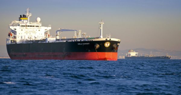 تصویر از ازسر گیری صادرات نفت عربستان از باب المندب