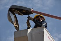 تصویر از سرویس 57 هزار پایه چراغ روشنایی معابر در استان مرکزی