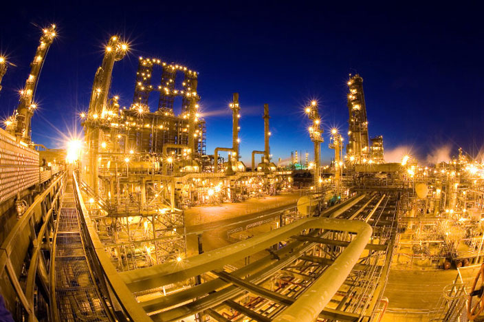 تصویر از تولید پتروشیمی به مرز ۶۰ میلیون تن در سال رسید