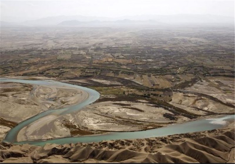 تصویر از ایران به آب نیاز دارد افغانستان به گاز، برق و ترانزیت