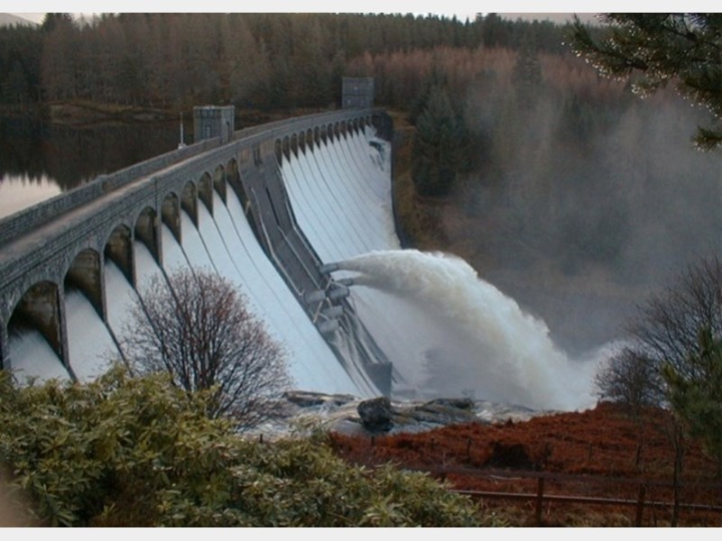 تصویر از 56 درصد از ظرفیت سد اکباتان در استان همدان پر شد