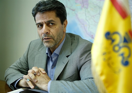 تصویر از گاز مشترکان شهر معمولان پس از فروکش آب وصل می‌شود