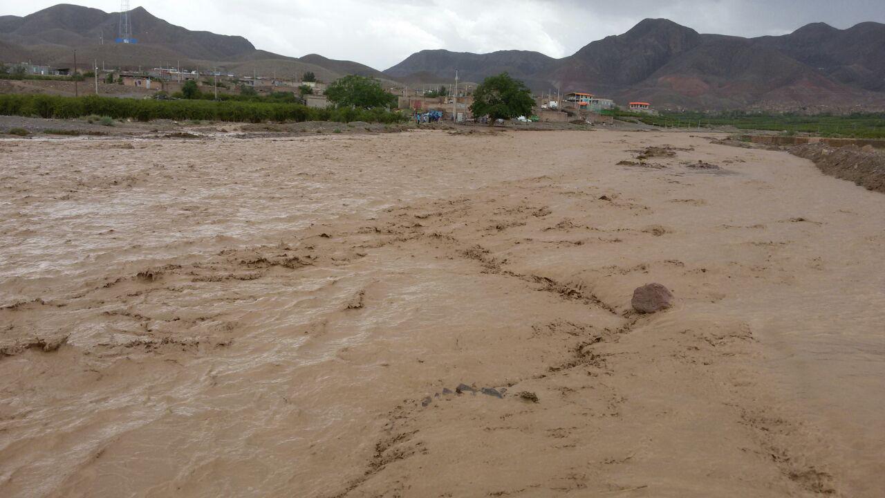 تصویر از قطع برق 20 روستای خراسان رضوی بر اثر سیلاب