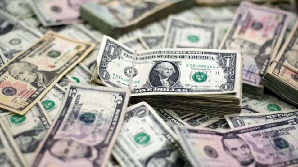 تصویر از التیماتوم ۶۰ روزه مجلس برای حذف دلار از مبادلات اقتصادی