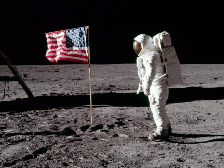 تصویر از ترامپ به دنبال 1.6 میلیارد دلار برای بازگشت به «ماه» است