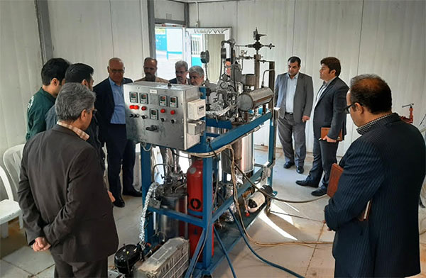 تصویر از دستگاه پایلوت کاتالیست، برای اولین بار در کشور طراحی و ساخته شد