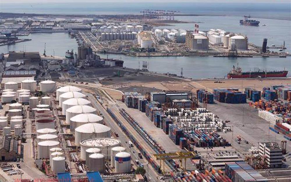 تصویر از تمرکز بر روی بازار سرمایه برای تامین مالی در صنعت پتروشیمی