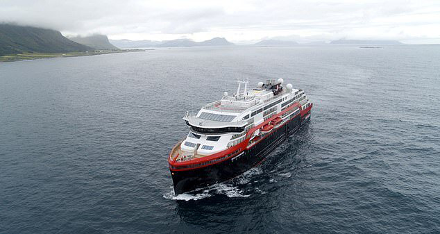 تصویر از لذت سفر دریایی با نخستین کشتی کروز هیبریدی جهان