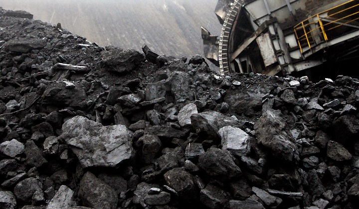 تصویر از انجام مقدمات پذیرش زغال سنگ در بورس کالای ایران