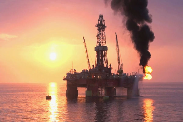 تصویر از تثبیت قیمت نفت به دلیل توافق اوپک و کاهش ذخیره‌سازی در آمریکا