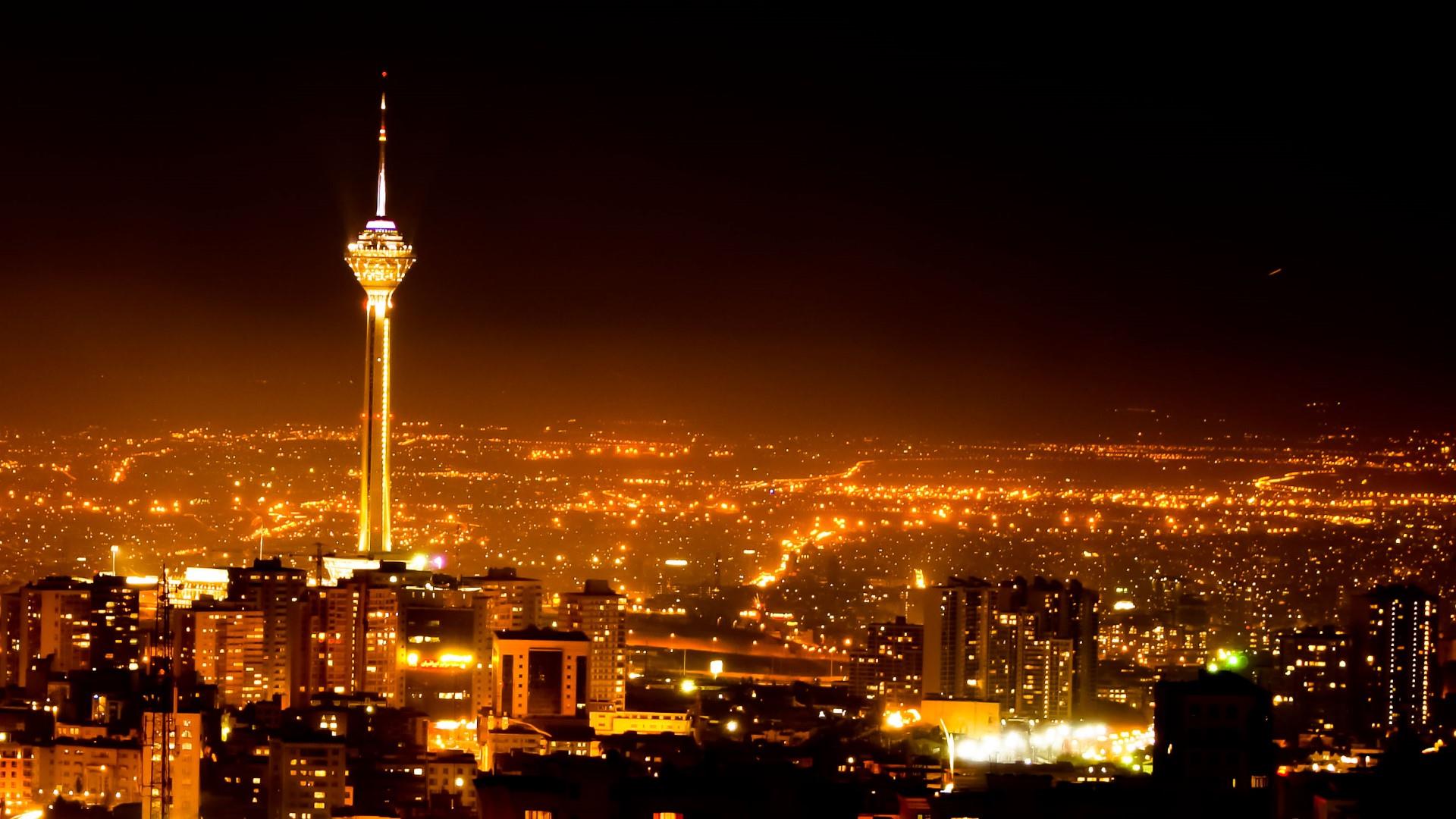 تصویر از آغاز به‌کار کمیته پایش مصرف برق سازمان‌ها و ادارات در تهران