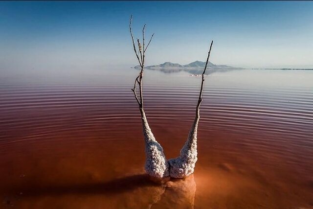 تصویر از خشک شدن دریاچه ارومیه تهدیدی جدی برای کشاورزی آذربایجان غربی