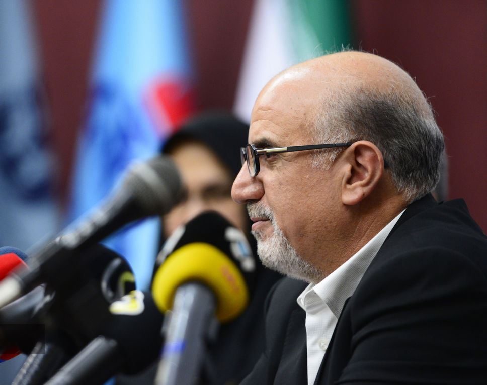 تصویر از روزانه ۶۵۰ هزار بشکه خوراک به پتروشیمی ها می رسد