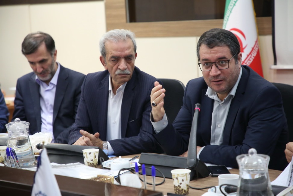 تصویر از سهم صنعت از تسهیلات بانکی باید بیشتر شود