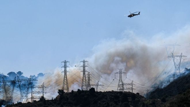 تصویر از آتش سوزی اتصال برق کالیفرنیا برق میلیون ها نفر را قطع کرد